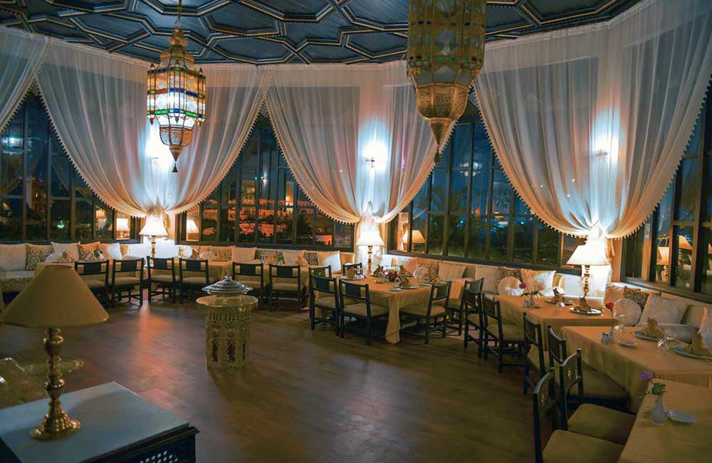 Piano Bar